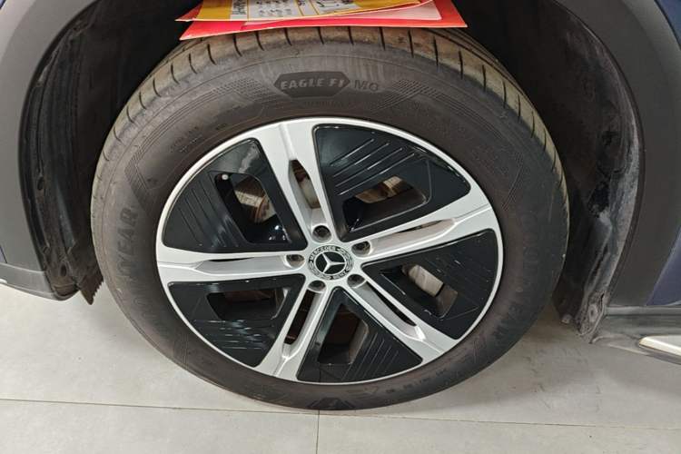 Used Mercedes-Benz EQE SUV 2023 350 4MATIC Pioneer Edition Left Front Wheel Hub