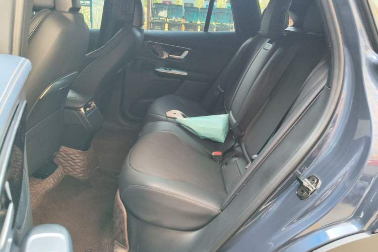 Used Mercedes-Benz EQE SUV 2023 350 4MATIC Pioneer Edition Left Rear Seat