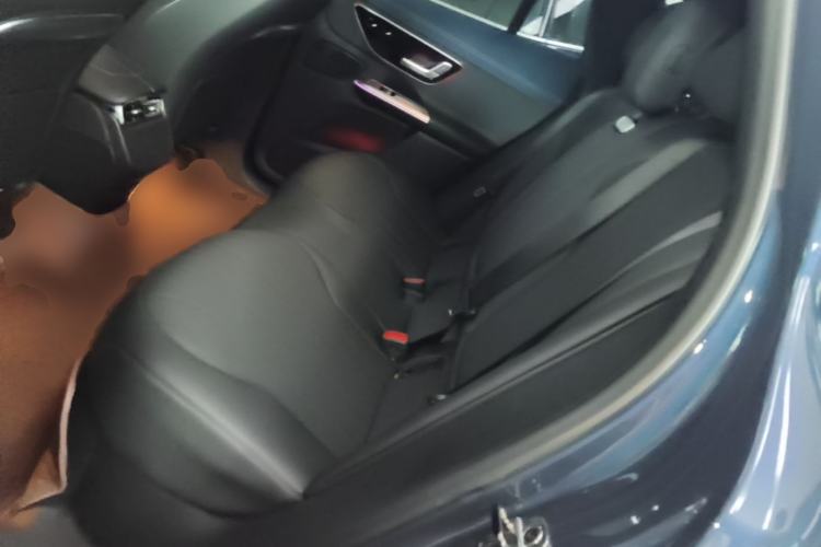 Used Mercedes-Benz EQE SUV 2023 350 4MATIC Pioneer Edition Left Rear Seat
