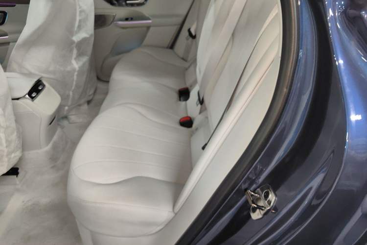 Used Mercedes-Benz EQE SUV 2023 350 4MATIC Pioneer Edition Left Rear Seat