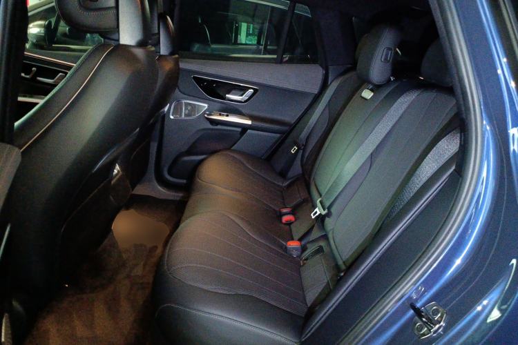 Used Mercedes-Benz EQE SUV 2023 350 4MATIC Luxury Edition Left Rear Seat