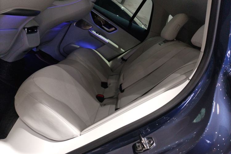Used Mercedes-Benz EQE SUV 2023 350 4MATIC Luxury Edition Left Rear Seat