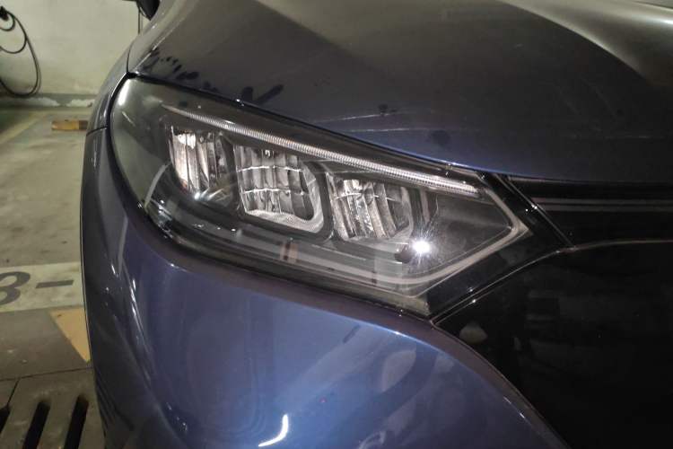 Used Mercedes-Benz EQE SUV 2023 350 4MATIC Pioneer Edition Right Front Headlight
