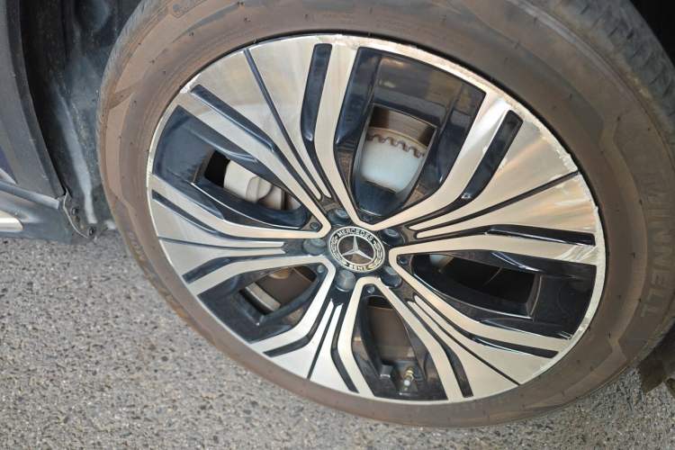 Used Mercedes-Benz EQE SUV 2023 350 4MATIC Luxury Edition Right Front Wheel Hub
