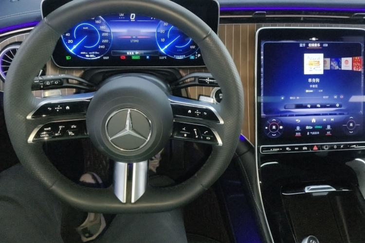 Used Mercedes-Benz EQE SUV 2023 350 4MATIC Pioneer Edition Steering Wheel