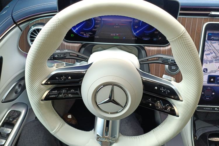 Used Mercedes-Benz EQE SUV 2023 350 4MATIC Luxury Edition Steering Wheel