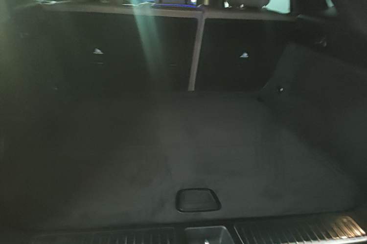 Used Mercedes-Benz EQE SUV 2023 350 4MATIC Pioneer Edition Trunk