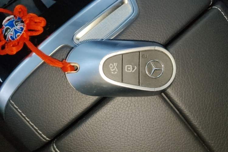 Used Mercedes-Benz EQE SUV 2023 350 4MATIC Pioneer Edition Vehicle Key