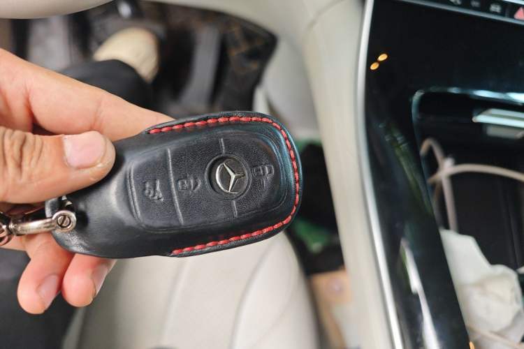 Used Mercedes-Benz EQE SUV 2023 350 4MATIC Luxury Edition Vehicle Key