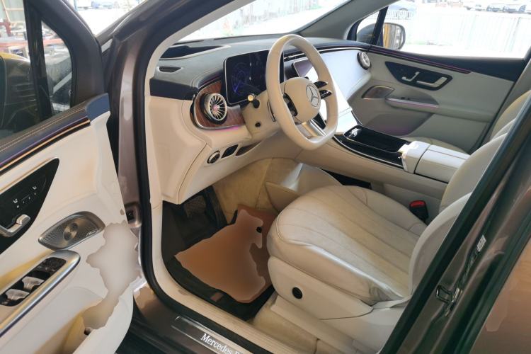 Used Mercedes-Benz EQE SUV 2023 350 4MATIC Luxury Edition Driver Seat