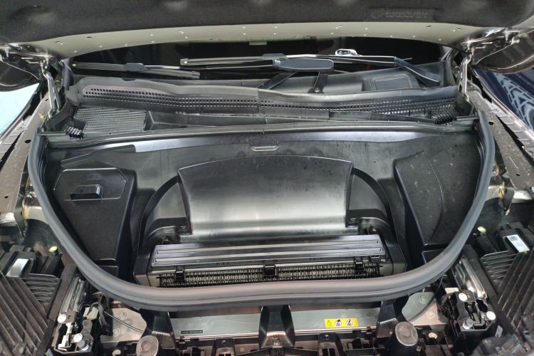 Used Mercedes-Benz EQE SUV 2023 350 4MATIC Luxury Edition Engine Bay