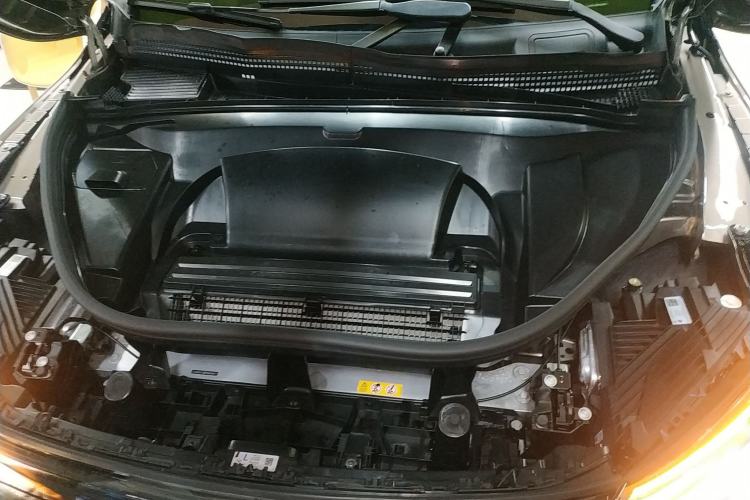 Used Mercedes-Benz EQE SUV 2023 350 4MATIC Luxury Edition Engine Bay