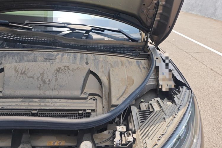 Used Mercedes-Benz EQE SUV 2023 350 4MATIC Pioneer Edition Engine Bay Left