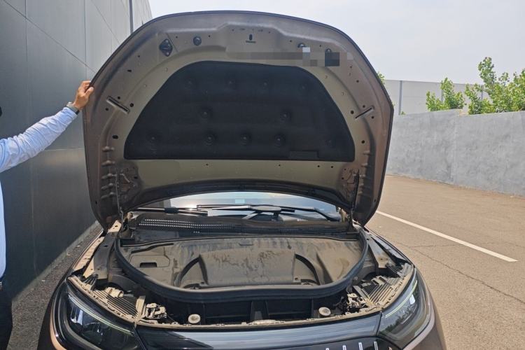 Used Mercedes-Benz EQE SUV 2023 350 4MATIC Pioneer Edition Engine Bay