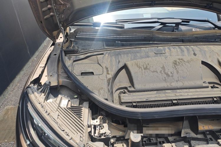Used Mercedes-Benz EQE SUV 2023 350 4MATIC Pioneer Edition Engine Bay Right