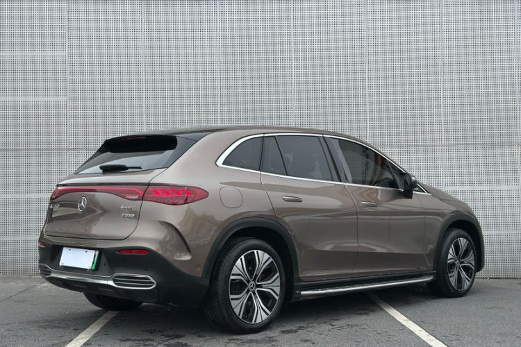 Used Mercedes-Benz EQE SUV 2023 350 4MATIC Luxury Edition Exterior 1