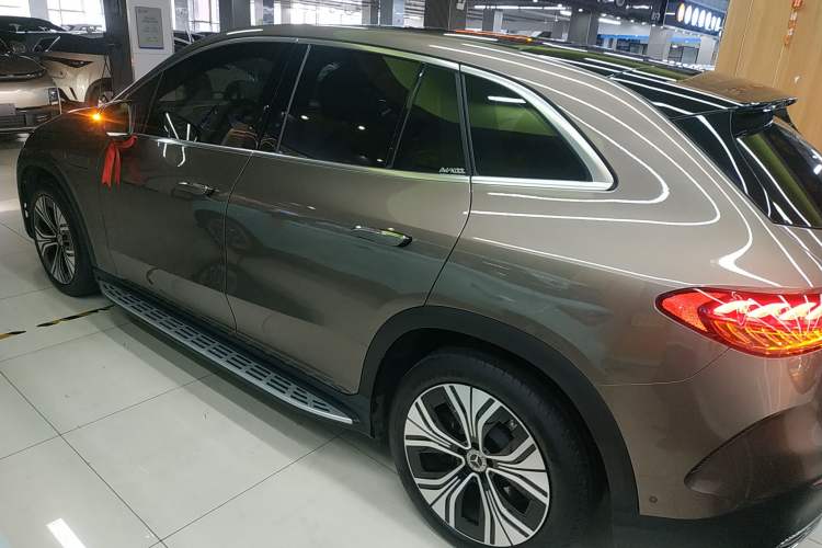 Used Mercedes-Benz EQE SUV 2023 350 4MATIC Luxury Edition Exterior 3