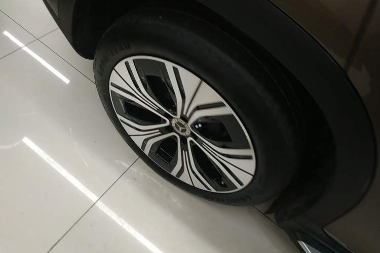 Used Mercedes-Benz EQE SUV 2023 350 4MATIC Luxury Edition Exterior 8