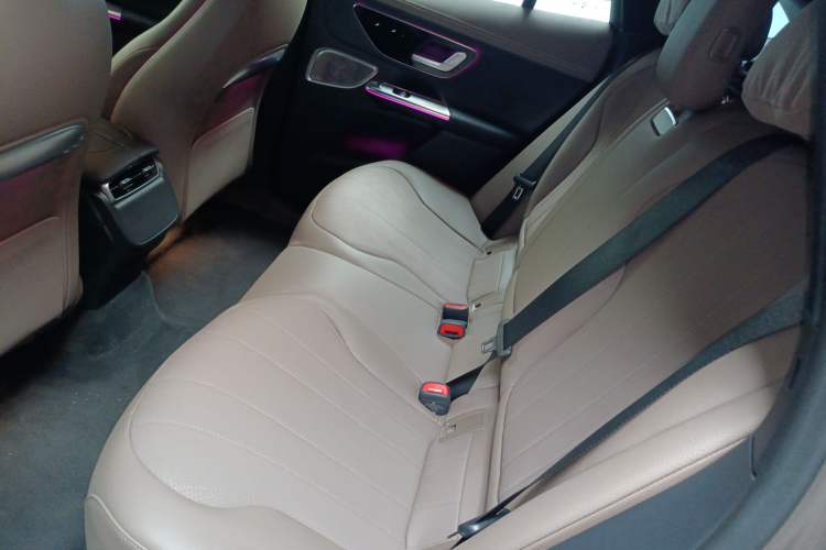 Used Mercedes-Benz EQE SUV 2023 350 4MATIC Luxury Edition Left Rear Seat