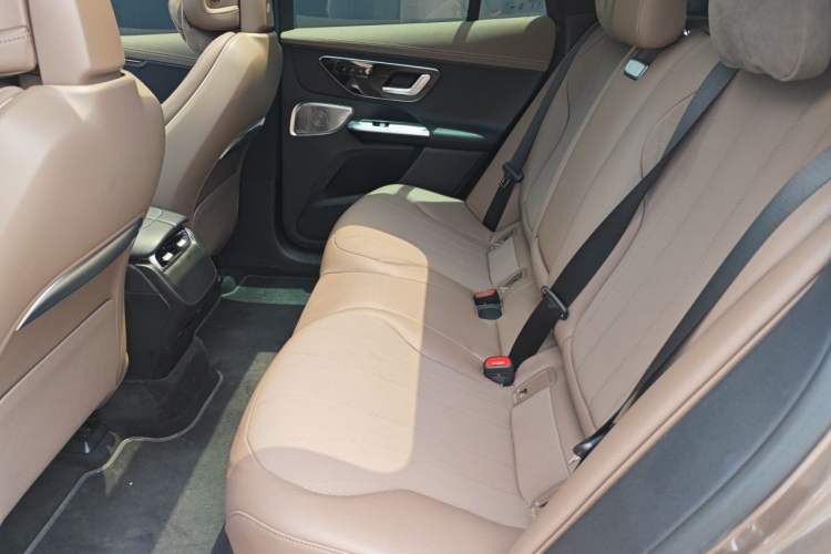 Used Mercedes-Benz EQE SUV 2023 350 4MATIC Pioneer Edition Left Rear Seat