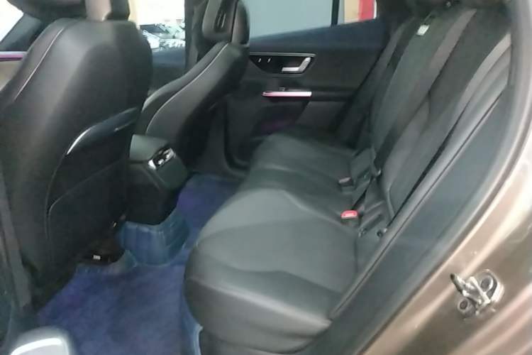 Used Mercedes-Benz EQE SUV 2023 350 4MATIC Luxury Edition Left Rear Seat