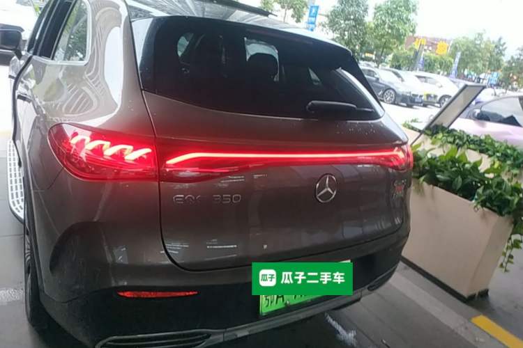 Used Mercedes-Benz EQE SUV 2023 350 4MATIC Luxury Edition Rear