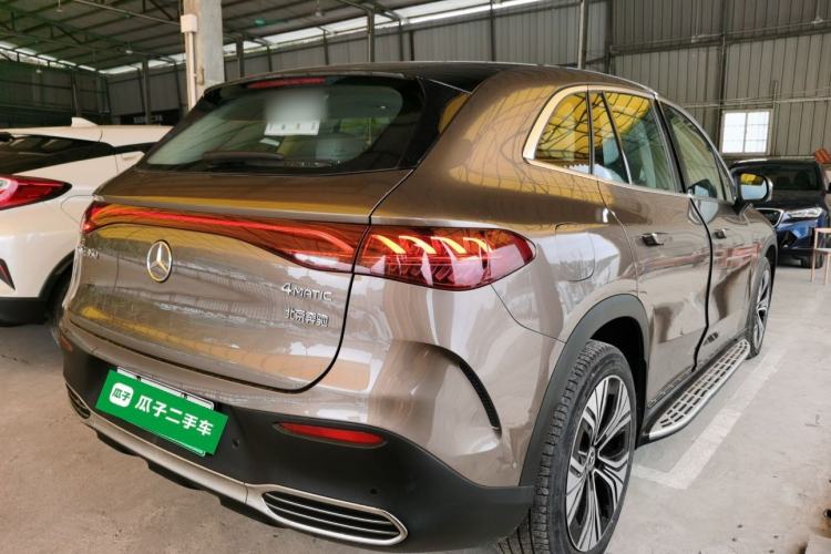 Used Mercedes-Benz EQE SUV 2023 350 4MATIC Luxury Edition Rear Right 45 Deg