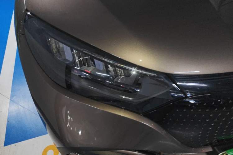 Used Mercedes-Benz EQE SUV 2023 350 4MATIC Luxury Edition Right Front Headlight