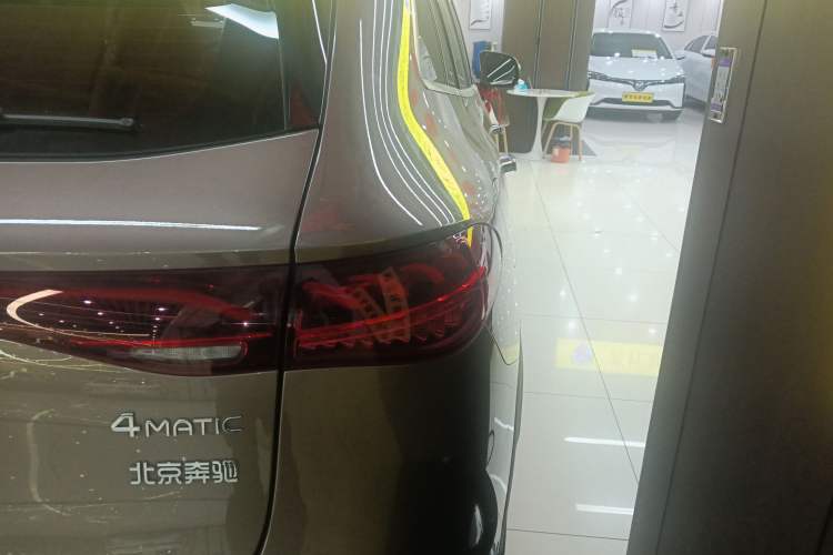 Used Mercedes-Benz EQE SUV 2023 350 4MATIC Luxury Edition Right Rear Taillight