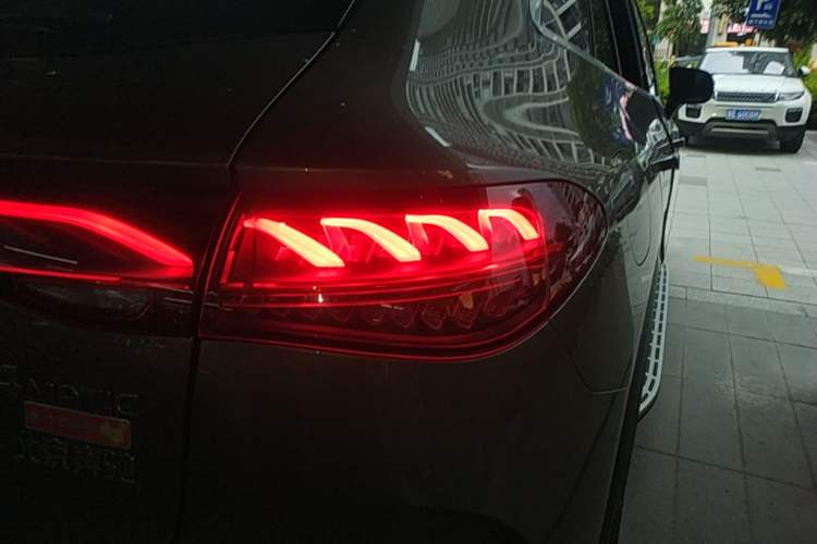 Used Mercedes-Benz EQE SUV 2023 350 4MATIC Luxury Edition Right Rear Taillight