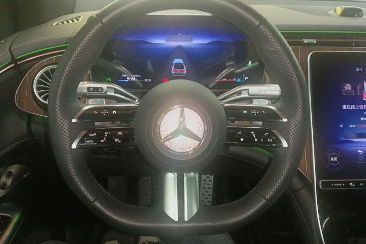 Used Mercedes-Benz EQE SUV 2023 350 4MATIC Luxury Edition Steering Wheel