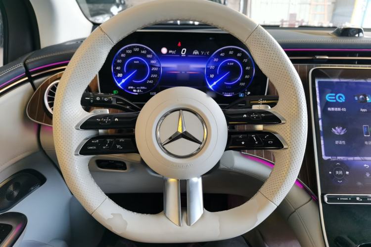 Used Mercedes-Benz EQE SUV 2023 350 4MATIC Luxury Edition Steering Wheel