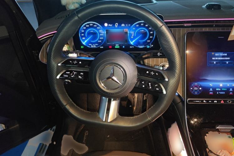 Used Mercedes-Benz EQE SUV 2023 350 4MATIC Luxury Edition Steering Wheel