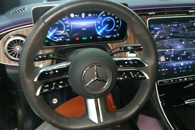 Used Mercedes-Benz EQE SUV 2023 350 4MATIC Luxury Edition Steering Wheel