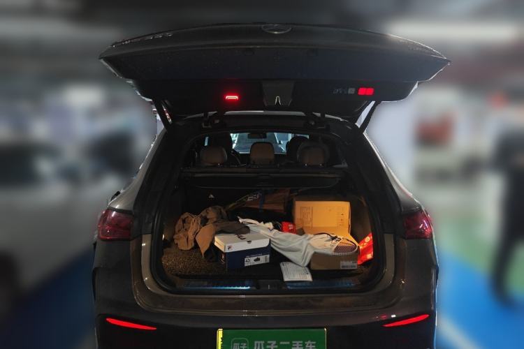 Used Mercedes-Benz EQE SUV 2023 350 4MATIC Luxury Edition Trunk