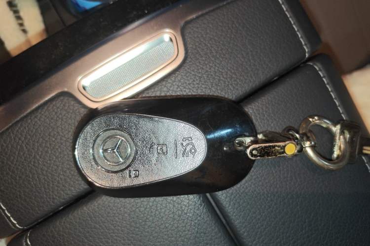 Used Mercedes-Benz EQE SUV 2023 350 4MATIC Luxury Edition Vehicle Key