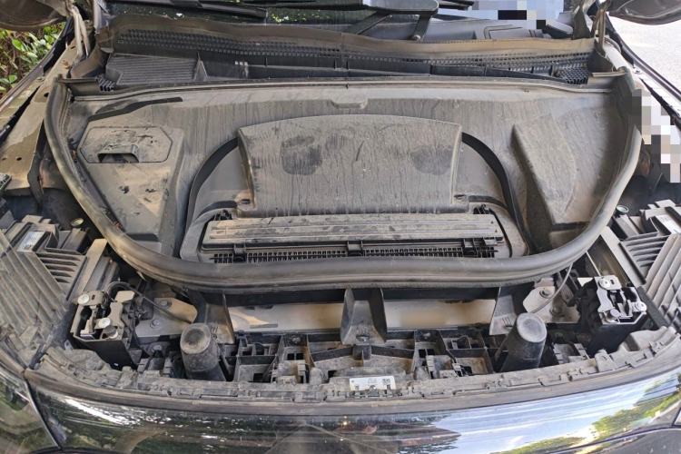 Used Mercedes-Benz EQE SUV 2023 350 4MATIC Luxury Edition Engine Bay