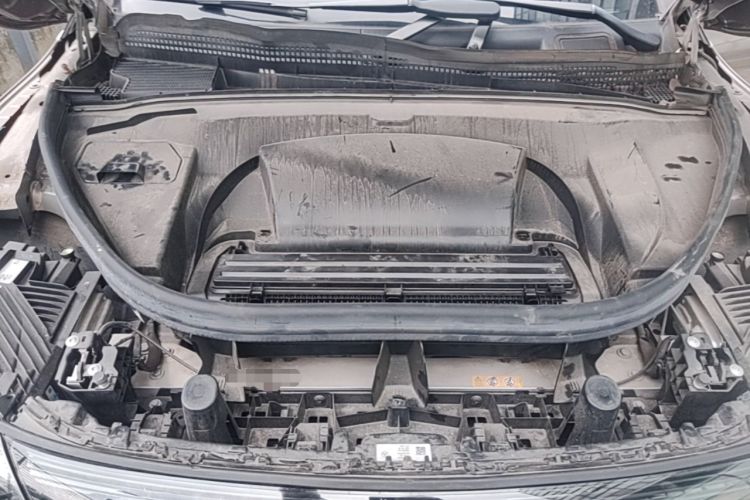 Used Mercedes-Benz EQE SUV 2023 350 4MATIC Luxury Edition Engine Bay