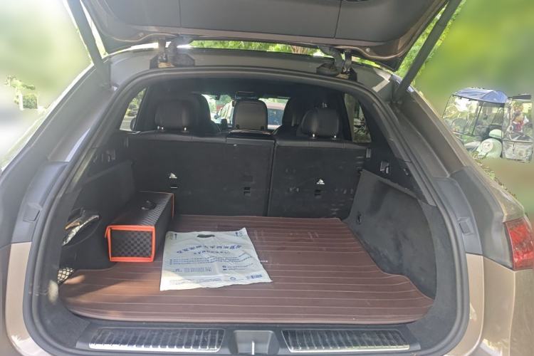 Used Mercedes-Benz EQE SUV 2023 350 4MATIC Luxury Edition Trunk