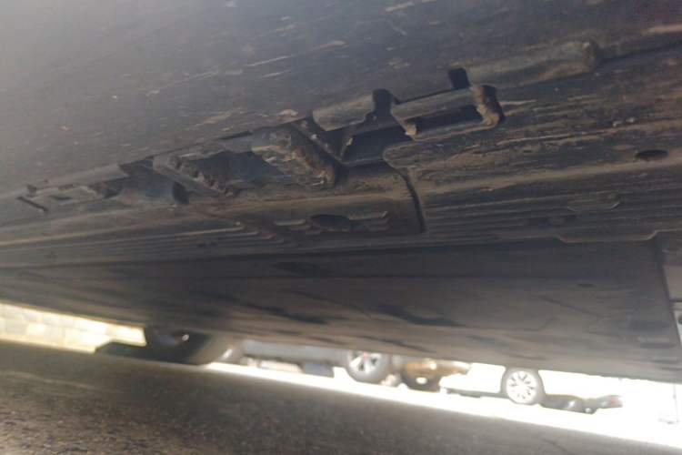 Used Mercedes-Benz EQE SUV 2023 500 4MATIC Special Edition Chassis Front Right