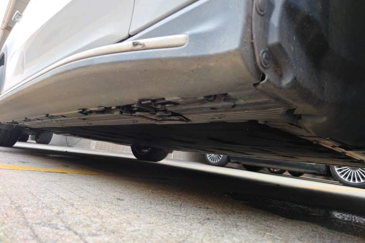 Used Mercedes-Benz EQE SUV 2023 350 4MATIC Luxury Edition Chassis Front Right
