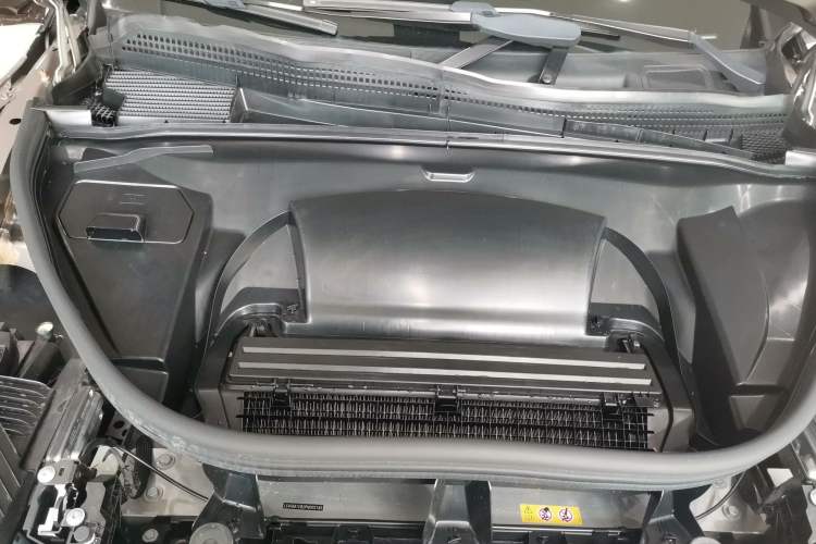 Used Mercedes-Benz EQE SUV 2023 350 4MATIC Luxury Edition Engine Bay