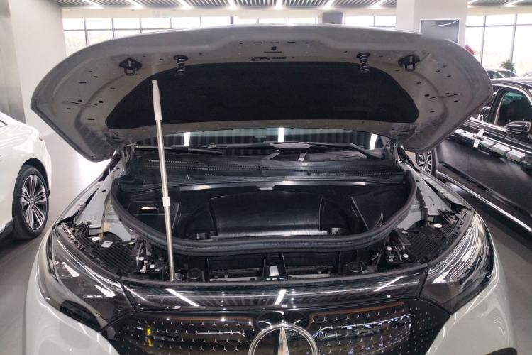 Used Mercedes-Benz EQE SUV 2023 500 4MATIC Engine Bay