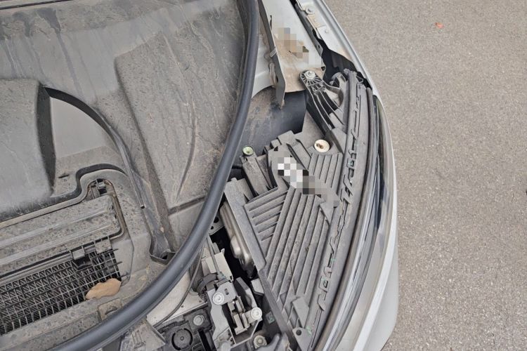 Used Mercedes-Benz EQE SUV 2023 350 4MATIC Pioneer Edition Engine Bay Left