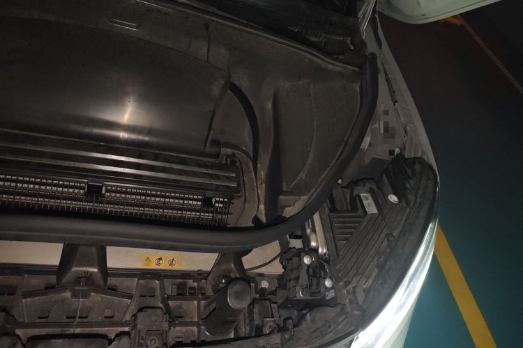 Used Mercedes-Benz EQE SUV 2023 350 4MATIC Pioneer Edition Engine Bay Left