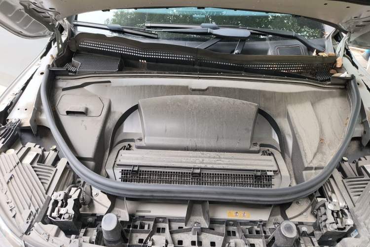Used Mercedes-Benz EQE SUV 2023 350 4MATIC Pioneer Edition Engine Bay