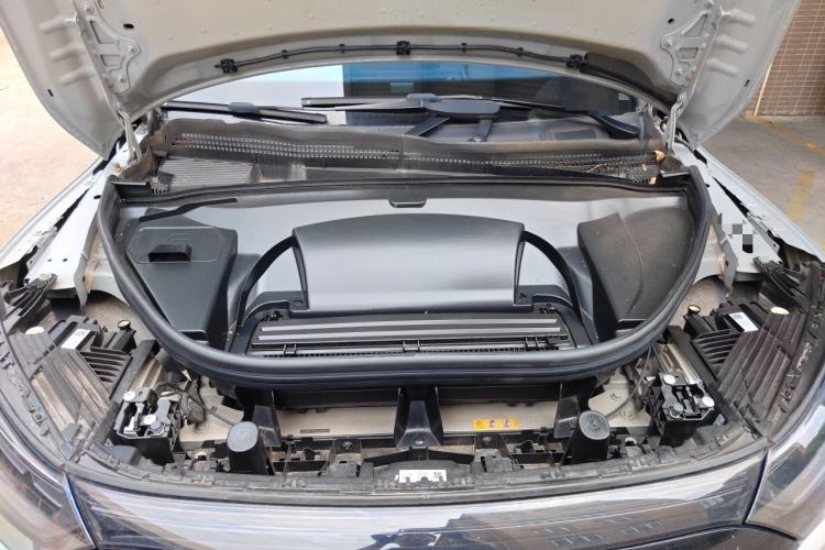 Used Mercedes-Benz EQE SUV 2023 350 4MATIC Luxury Edition Engine Bay