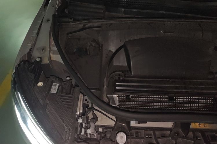 Used Mercedes-Benz EQE SUV 2023 350 4MATIC Pioneer Edition Engine Bay Right