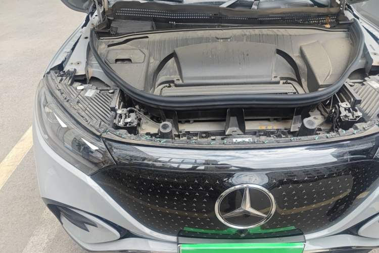 Used Mercedes-Benz EQE SUV 2023 500 4MATIC Engine Bay Right