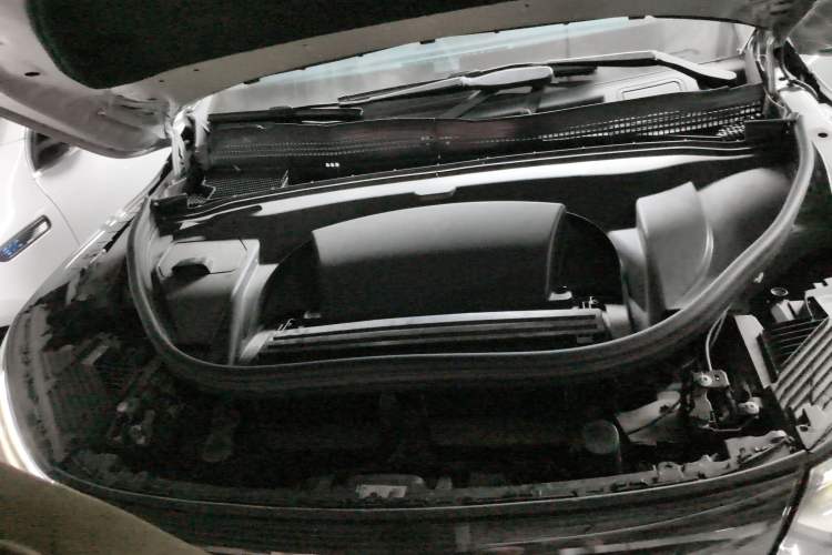 Used Mercedes-Benz EQE SUV 2023 350 4MATIC Pioneer Edition Engine Bay